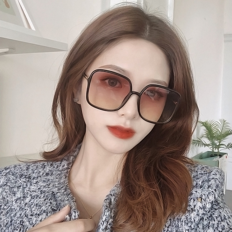 Kính Mát Thời Trang Hàn Cho Nữ