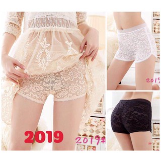 Quần đùi ren hoa cúc hot nhất năm 2019