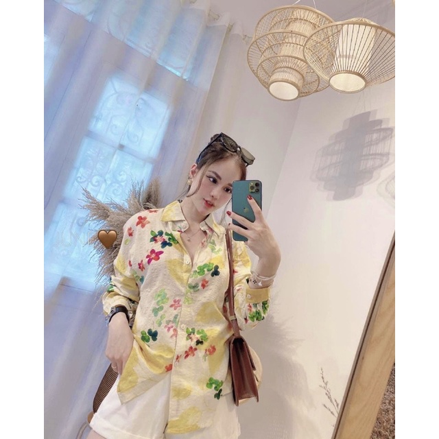 ANU366 - ÁO SƠ MI HOA VÀNG LÁ CỔ ĐỨC