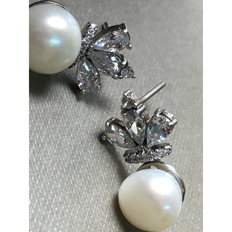 Bông tai xỏ đính trai thật và rhinestone