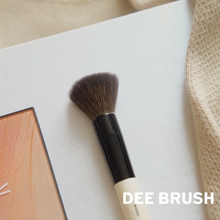 Cọ tạo khôi Bobbi Brown Bronzer