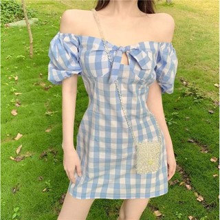 váy kẻ xanh trễ vai