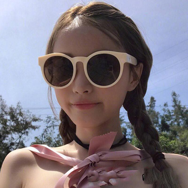 Kính mát kính râm gọng tròn đi biển unisex