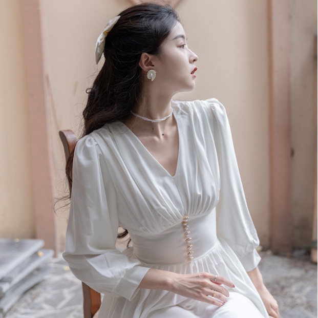 Đầm Tay Dài Cổ Chữ V Viền Bèo Màu Trắng Phong Cách Pháp Retro 3904