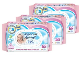 Combo 3 gói khăn ướt Bobby 100 tờ ( loại hương thơm dịu nhẹ)