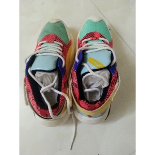 Giày thể thao size 35