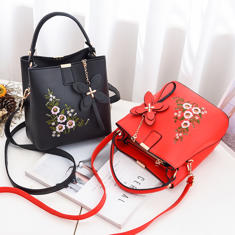 Túi đeo chéo thêu họa tiết thời trang Hàn Quốc cho nữ