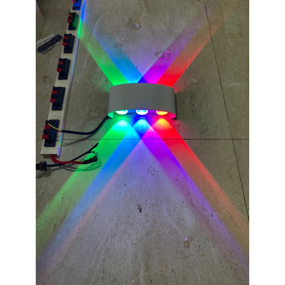 Đèn hắt tường nhiều màu xen kẽ 6w,8w