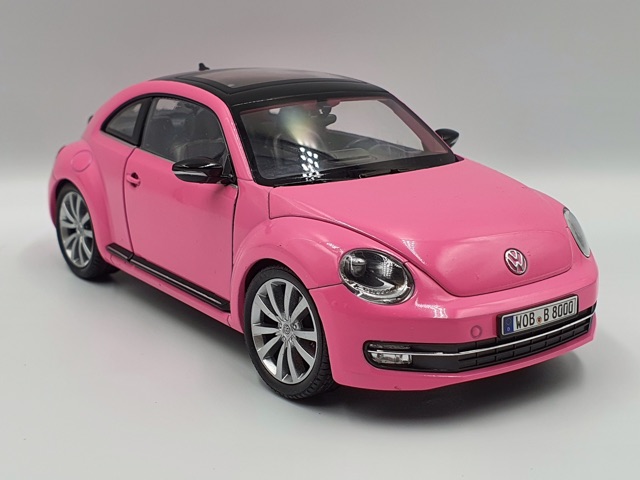 Xe Mô Hình Volkswagen Beetle 2013 1:24 Welly (Hồng)