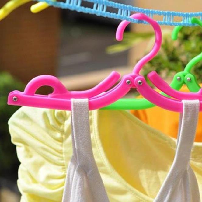 Móc nhựa phơi quần áo gập gọn phơi nhiều loại chống nhăn áo và thuận tiện mang du lịch mã 70007
