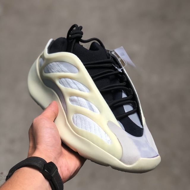 Giày yz700v3 chuẩn 1:1 ( 40-45)