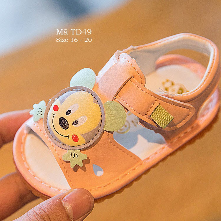 Giày sandal tập đi bé gái có tiếng kêu còi chíp chíp dép đế cao su mềm chống trơn cho trẻ em sơ sinh 0 3 6 tháng TD49