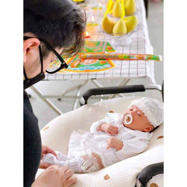 Váy ren công chúa phong cách Hàn Quốc cho bé gái sơ sinh