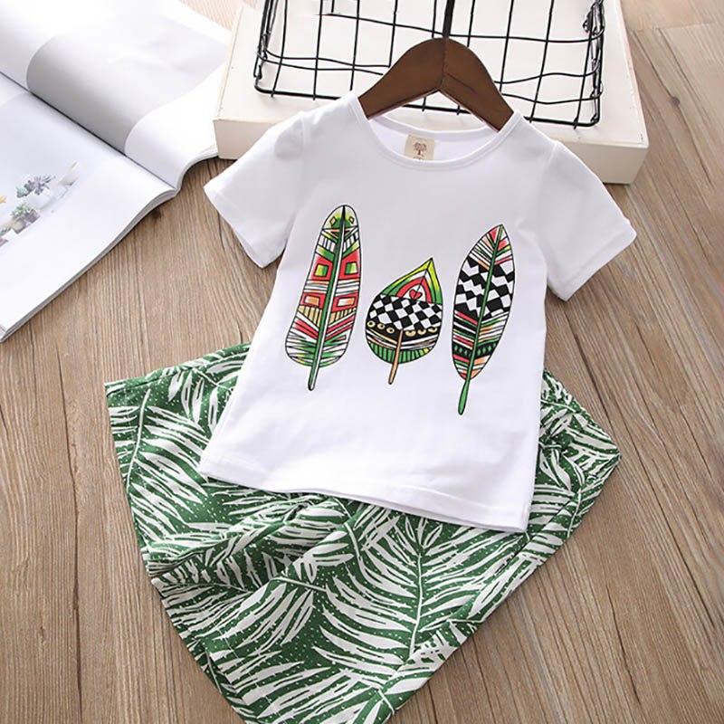Bộ đồ gồm áo thun ngắn tay và quần lửng cho bé gái từ 4-12 Tuổi