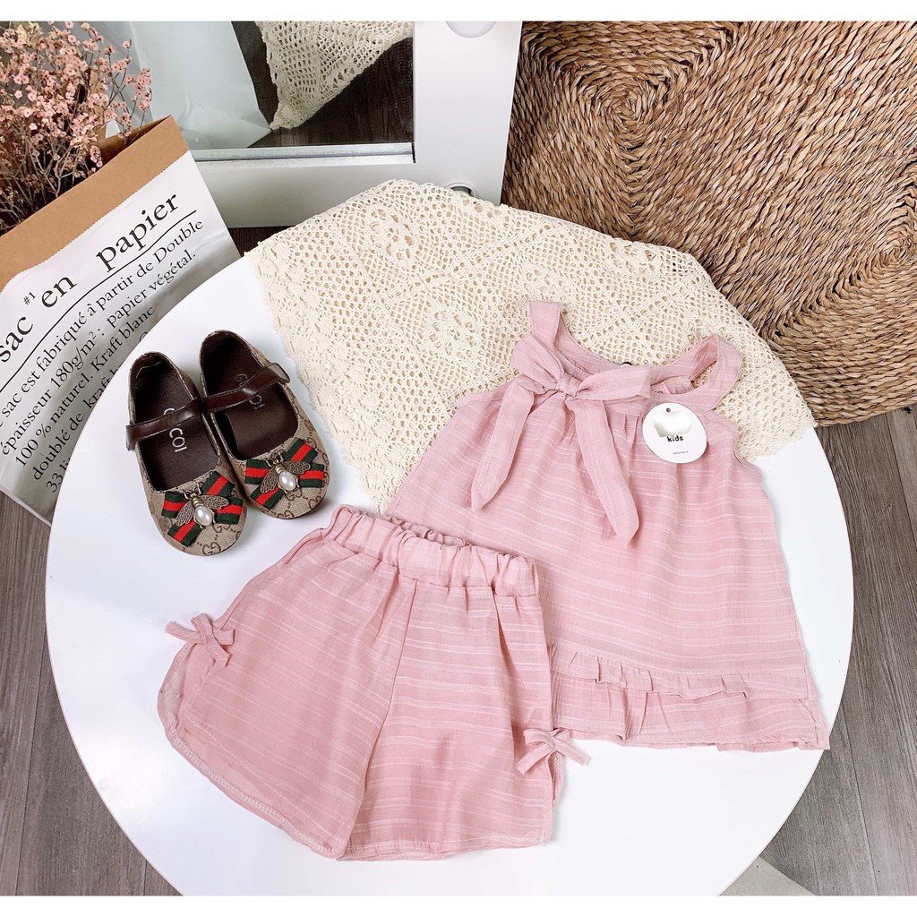 Bộ cho bé gái chất đũi cổ yếm nơ siêu xinh 8-18kg