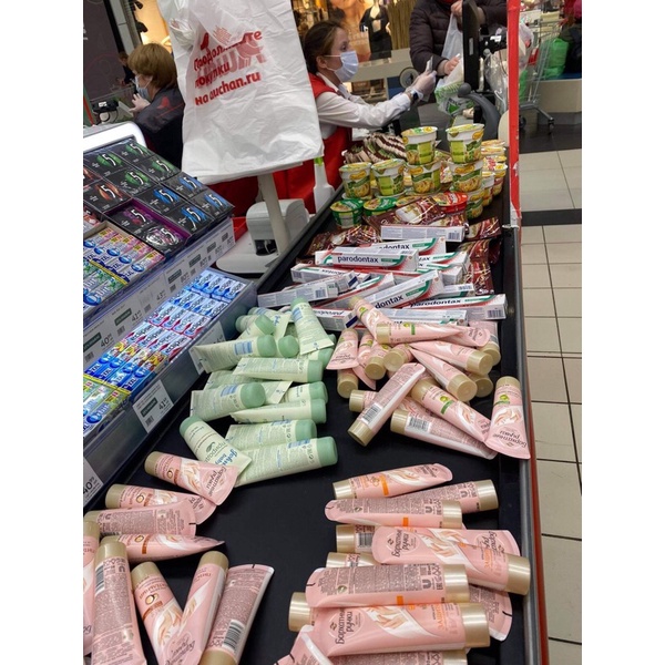 KEM DƯỠNG DA TAY SILKHAND