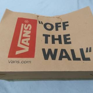 Túi Giấy VANS OFF THE WALL Giày Dép Chính Hãng Làm Quà Tặng