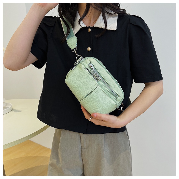 Túi xách đeo vai khóa kéo hoa văn