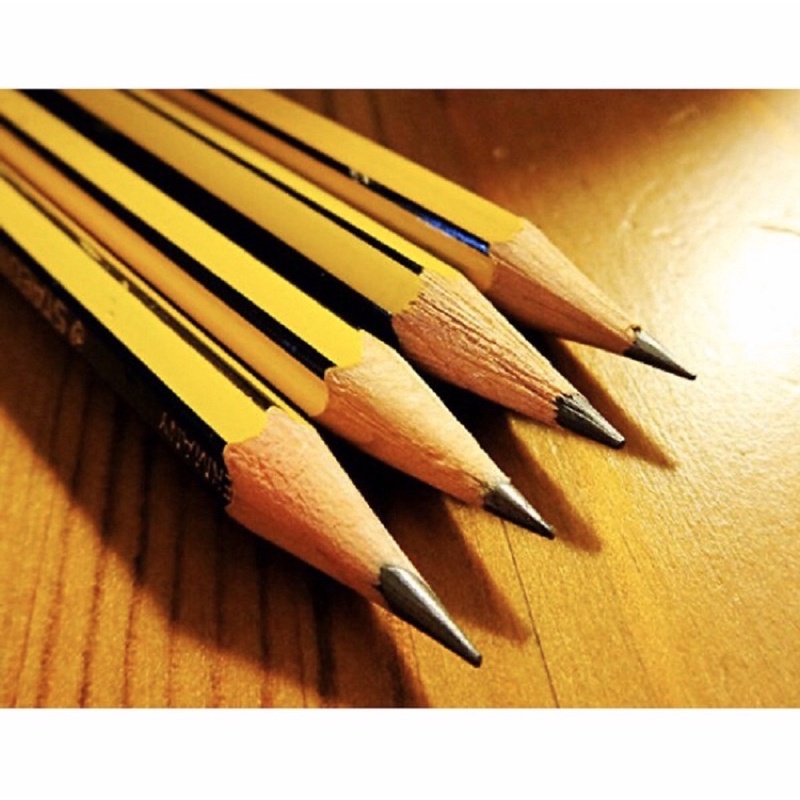 1 hộp bút chì STAEDTLER sọc vàng ĐỨC xịn 2B có 12 bút hàng chất lượng tốt