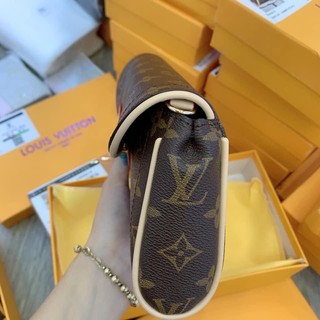 túi l.v khoá nhấn fullbox seal