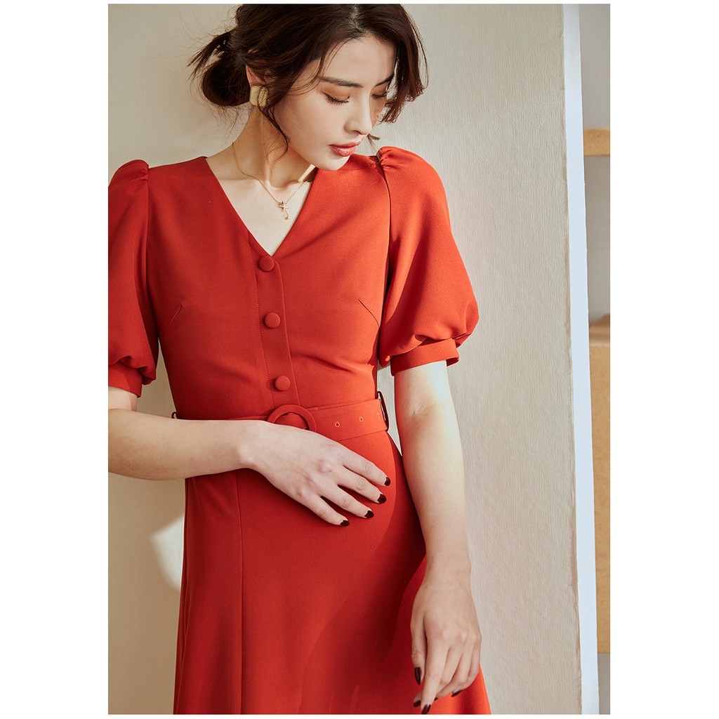 Đầm cam dáng xòe cổ tim tay phồng lửng kèm đai rời