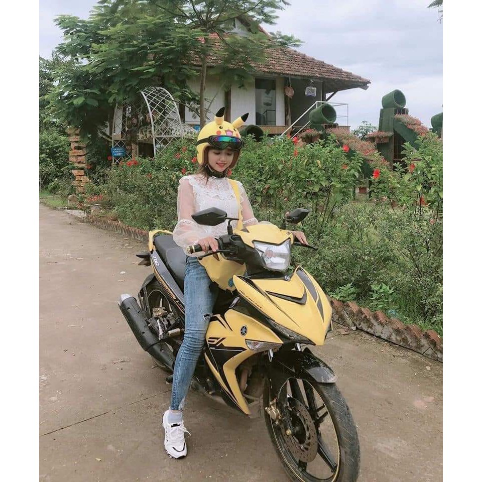 Mũ bảo hiểm 3/4 Pikachu vàng kèm tai siêu dễ thương