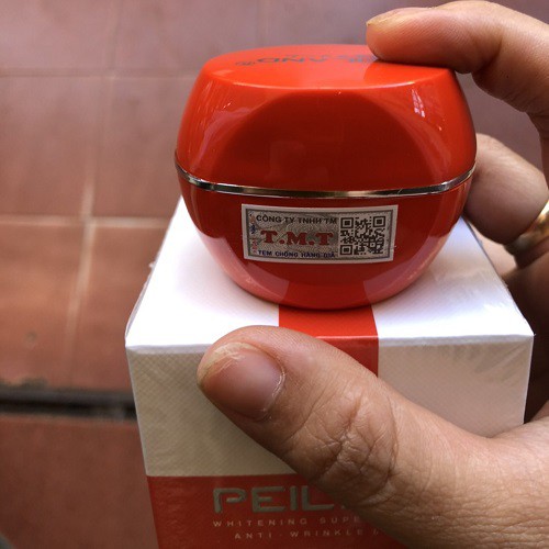 Kem Peiland Dưỡng Trắng Da Làm Mờ Nhạt Vết Nám - 20g