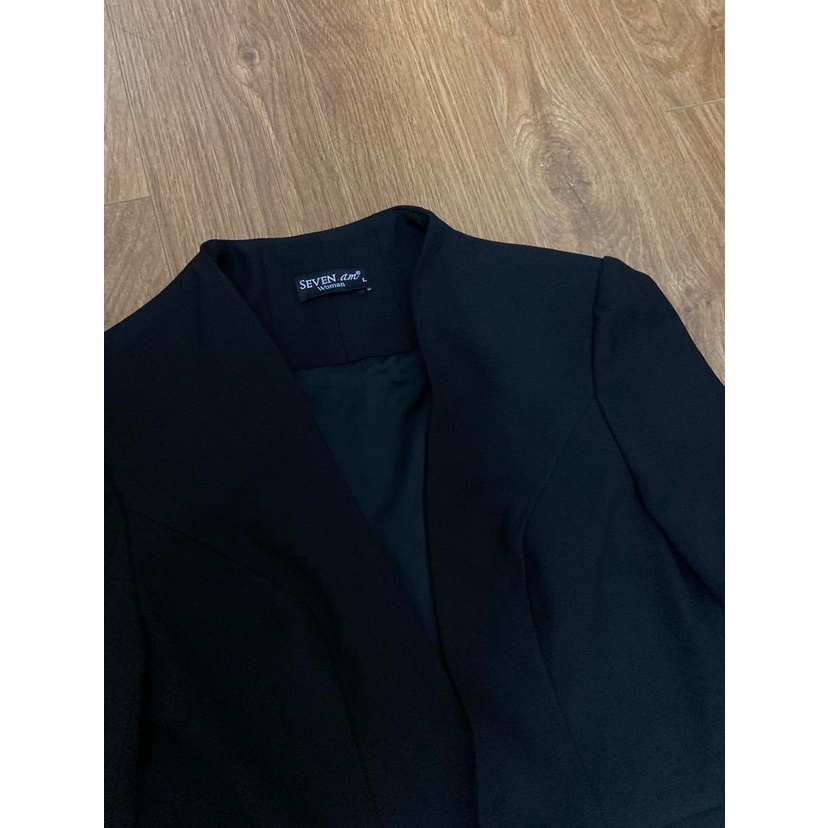 Áo khoác eva de eva size L, siêu đẹp