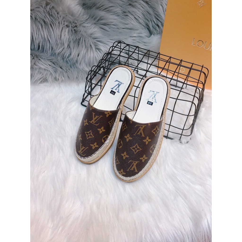 Sục da sần vân họa tiết đế viền cói mép nâu | BigBuy360 - bigbuy360.vn