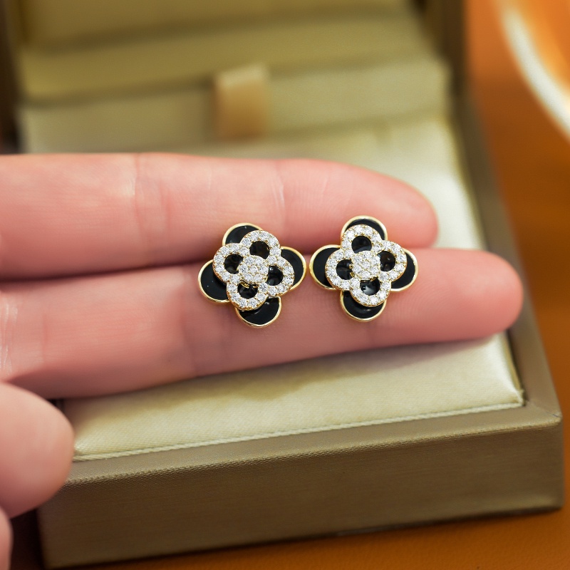[Clearance Offer] Bộ Trang Sức Nhẫn / Dây Chuyền / Bông Tai Mạ Vàng 18K Hình Cỏ Bốn Lá Cao Cấp