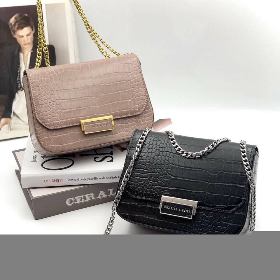 TÚI XÁCH CHARLES & KEITH Croc-Effect Structured Crossbody