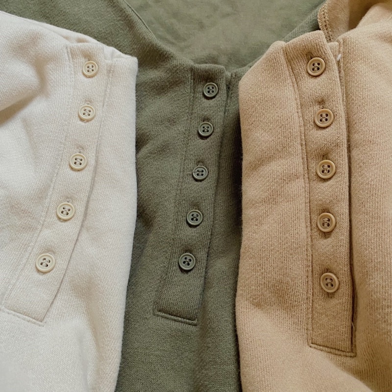 Áo nỉ phối nút | BigBuy360 - bigbuy360.vn