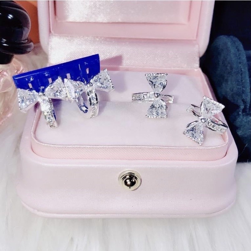 Bông bấm bạc ta nơ đính đã nưc tính sang chảnh mẹ và bé đều đeo được bông tai nữ bạc thật