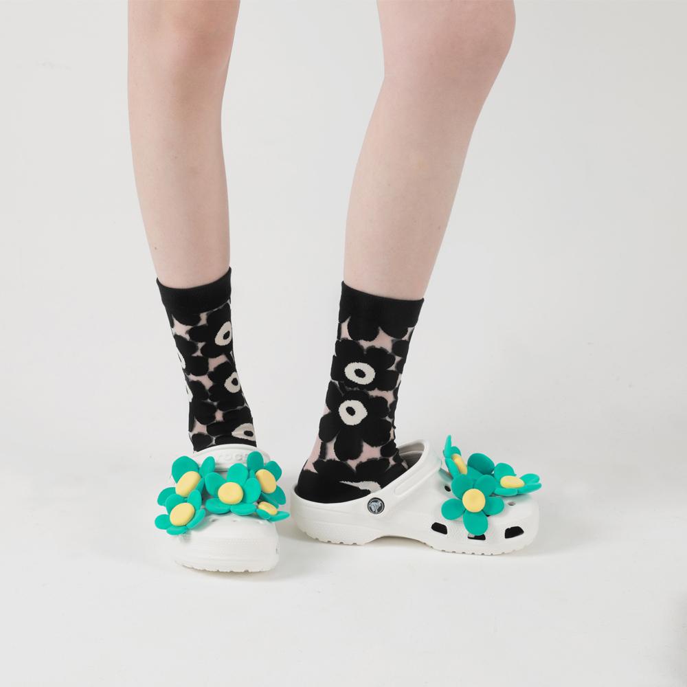 Tất Lưới Thoáng Khí Họa Tiết Hoa Xinh Xắn Cho Mùa Hè Của VANES1