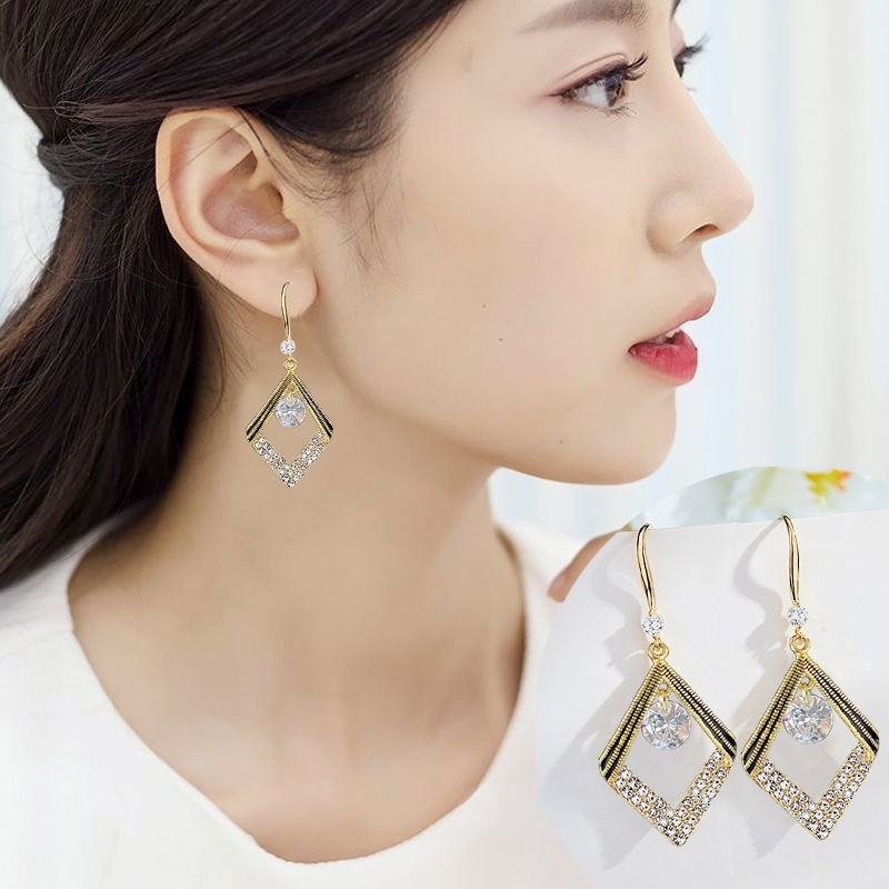 Bông Tai Hình Vuông Đính Đá Cao Cấp Sang Trọng