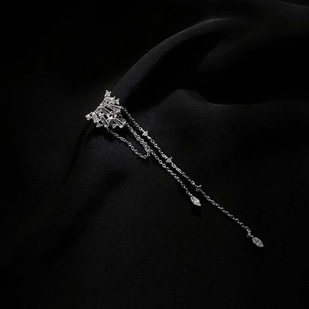 Khuyên tai nữ trang dáng dài tạo hình độc đáo