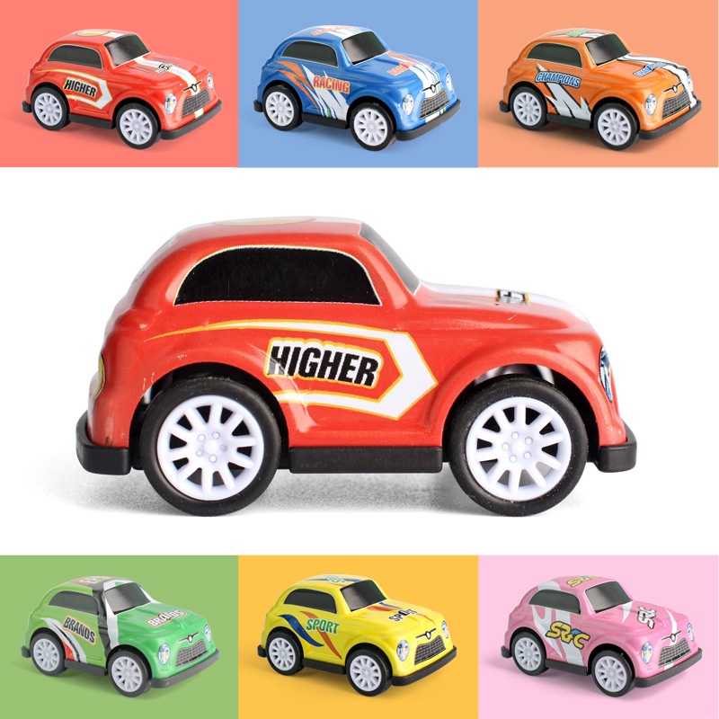 Mô hình xe hơi Beetle bằng kim loại đẩy trớn lấy đà chạy bằng bánh