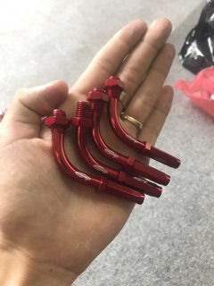 ống ga màu đỏ domino