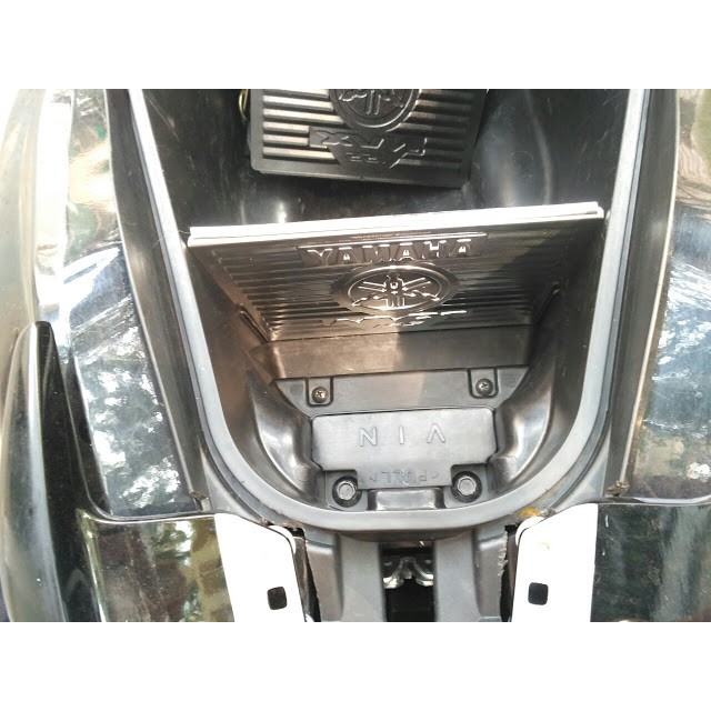 Vách ngăn cốp thùng cho xe Yamaha NVX V1 - tấm nhôm ngăn cốp xe NVX V1