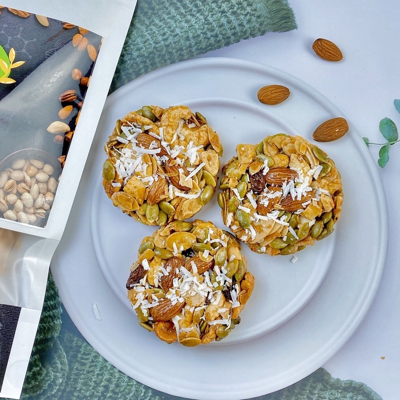 Bánh Granola ăn kiêng mix 7 loại hạt dinh dưỡng , bánh ngũ cốc ăn kiêng giảm cân không đường Dailyfood