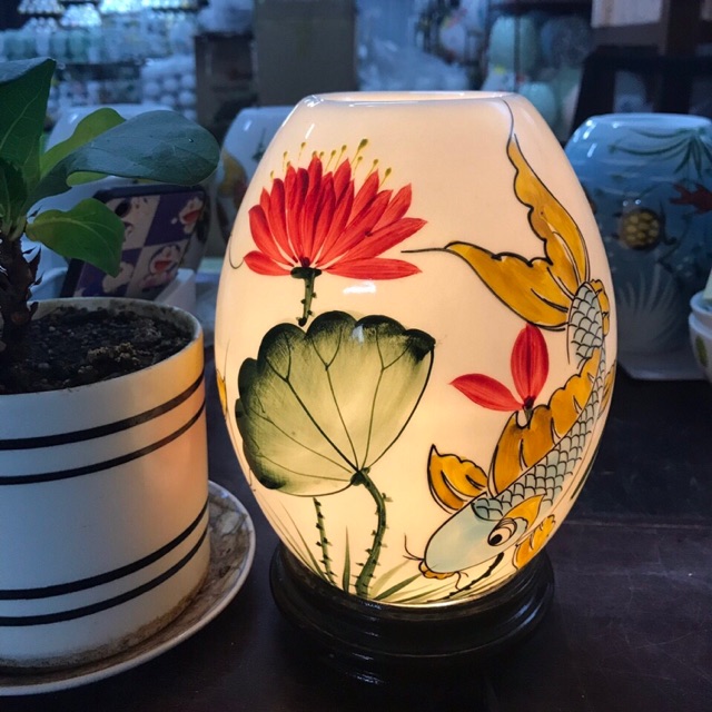 Đèn xông tinh dầu cao 21cm Bát Tràng
