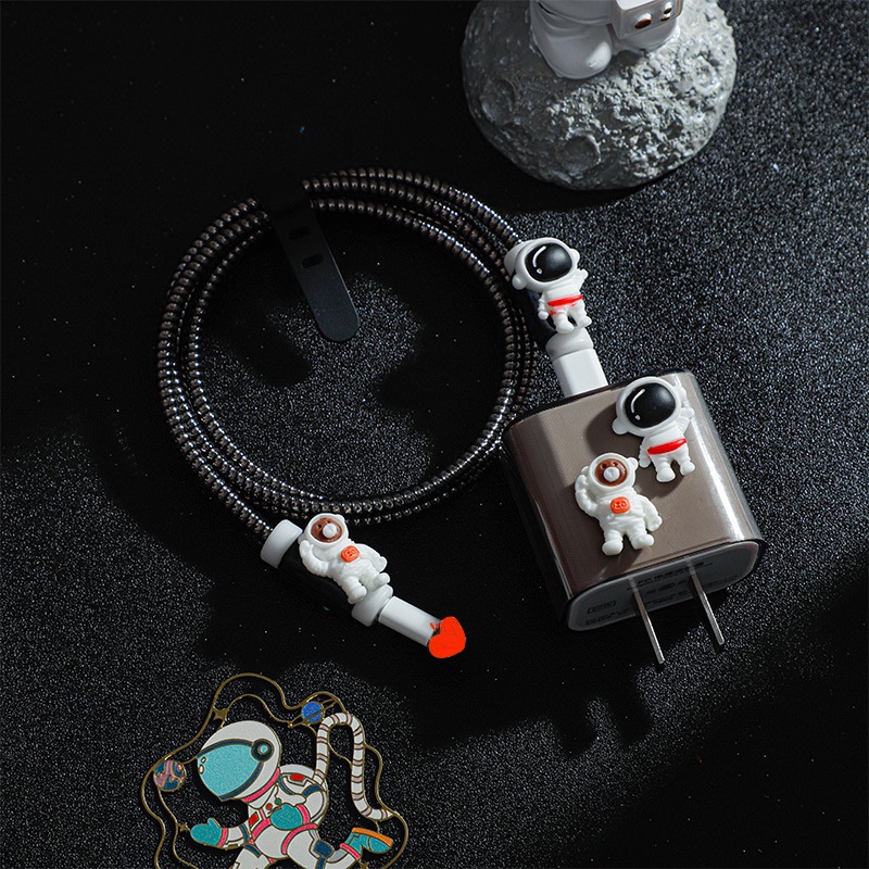 Charger Cover DIY Astronaut compatible for Phone 5w 18w 20w Mini Pro Air 4 xsmas xs 7plus 13pro 12promax 11