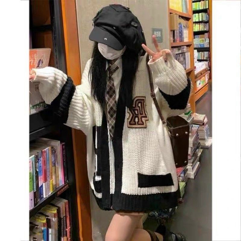 Áo len cadigan mới , chữ H