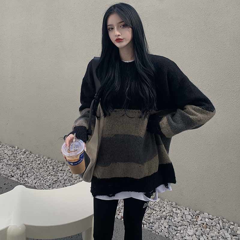 Áo sweater dáng rộng phong cách retro hợp thời trang