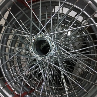 Cặp căm Niền trước sau xe thồ ba gác mã 0018.