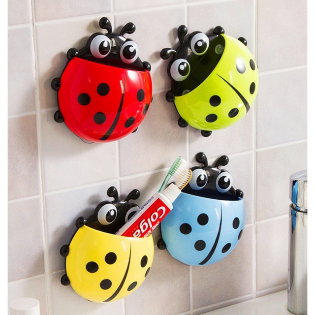 BỌ ĐỰNG BÚT - CẮM BÀN CHẢI TIỆN ÍCH- ĐỒ VẬT HÚT CHÂN KHÔNG