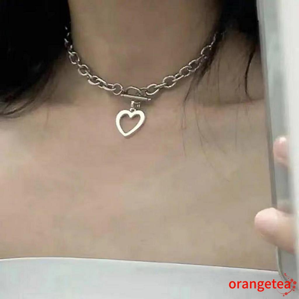 Dây chuyền có mặt hình trái tim rỗng màu sắc đơn giản dành cho nữ