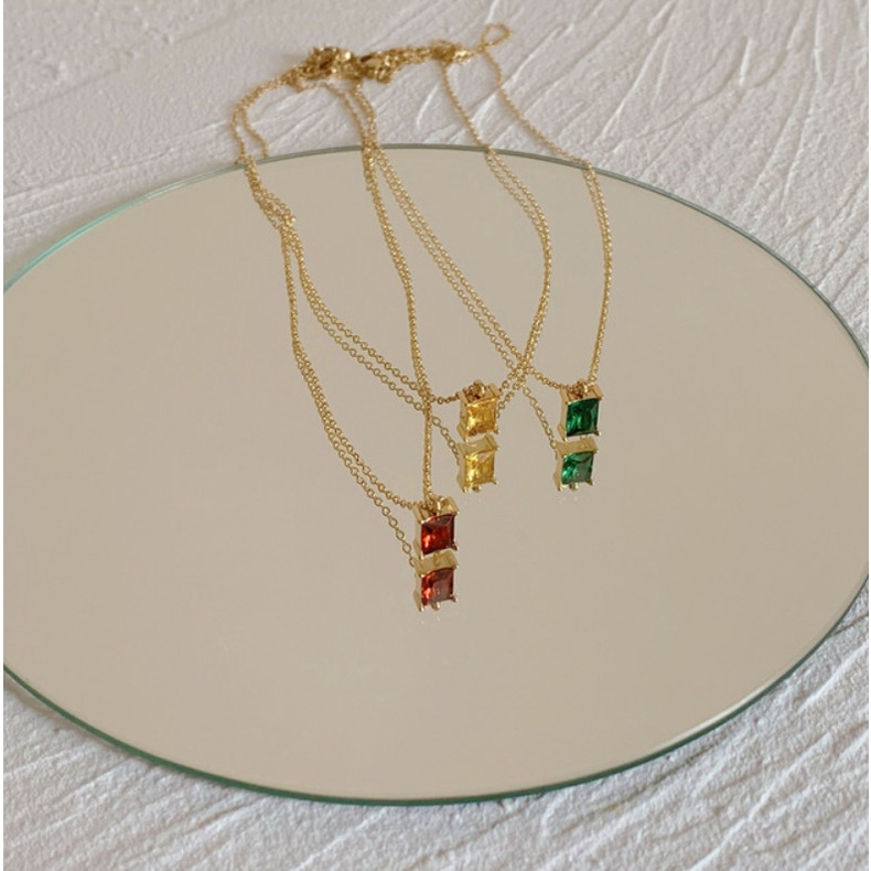 Dây Chuyền Mặt Đá Màu Hình Chữ Nhật Titan Ko Đen TT 4237