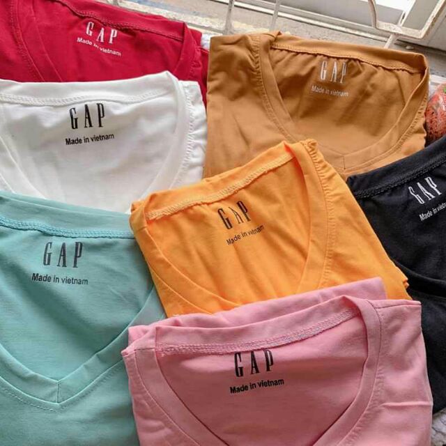 Áo thun GAP cổ tim siêu hot 180k/3c inb để chọn màu