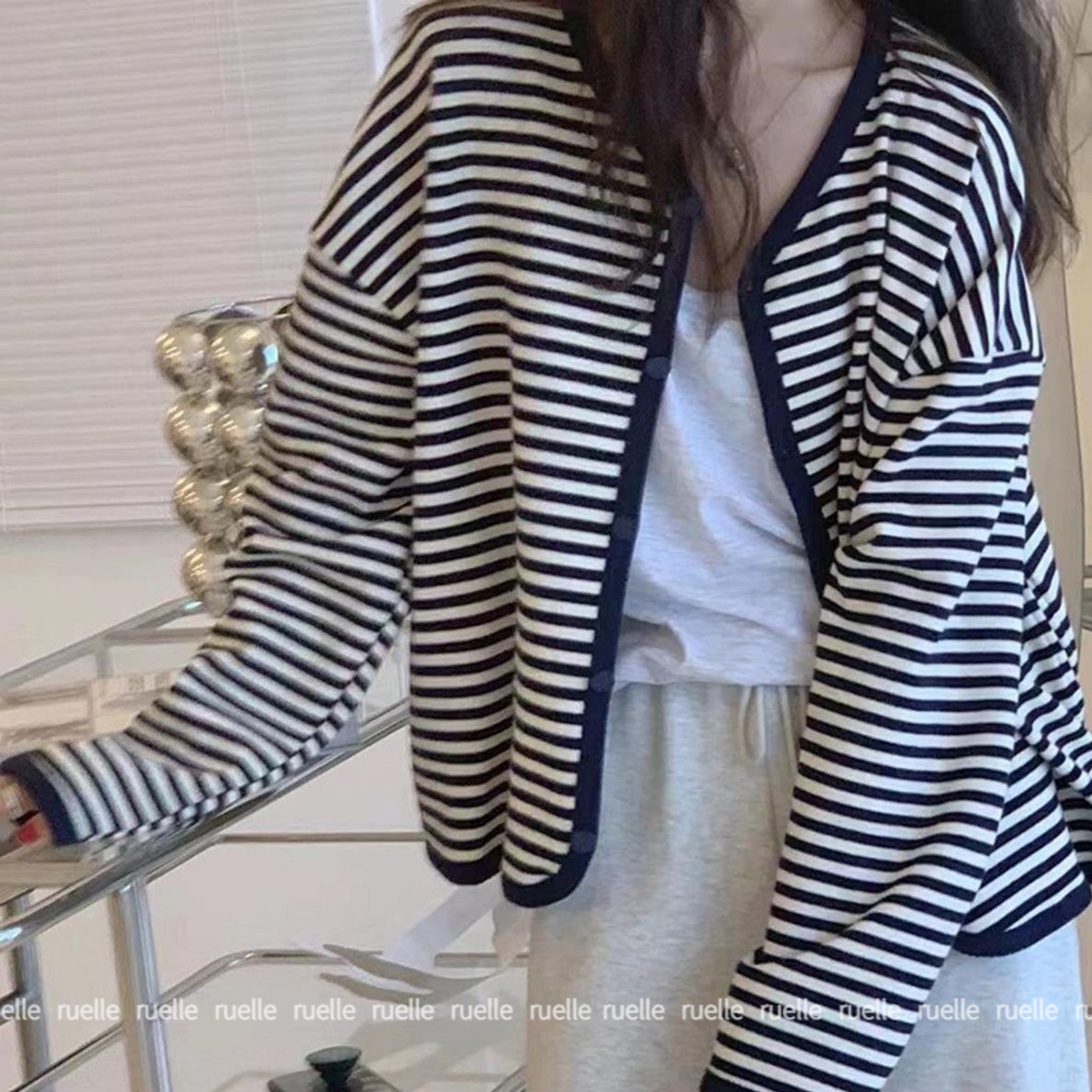 Áo khoác kẻ sọc phong cách Hàn Quốc xinh xắn thời trang cho nữ